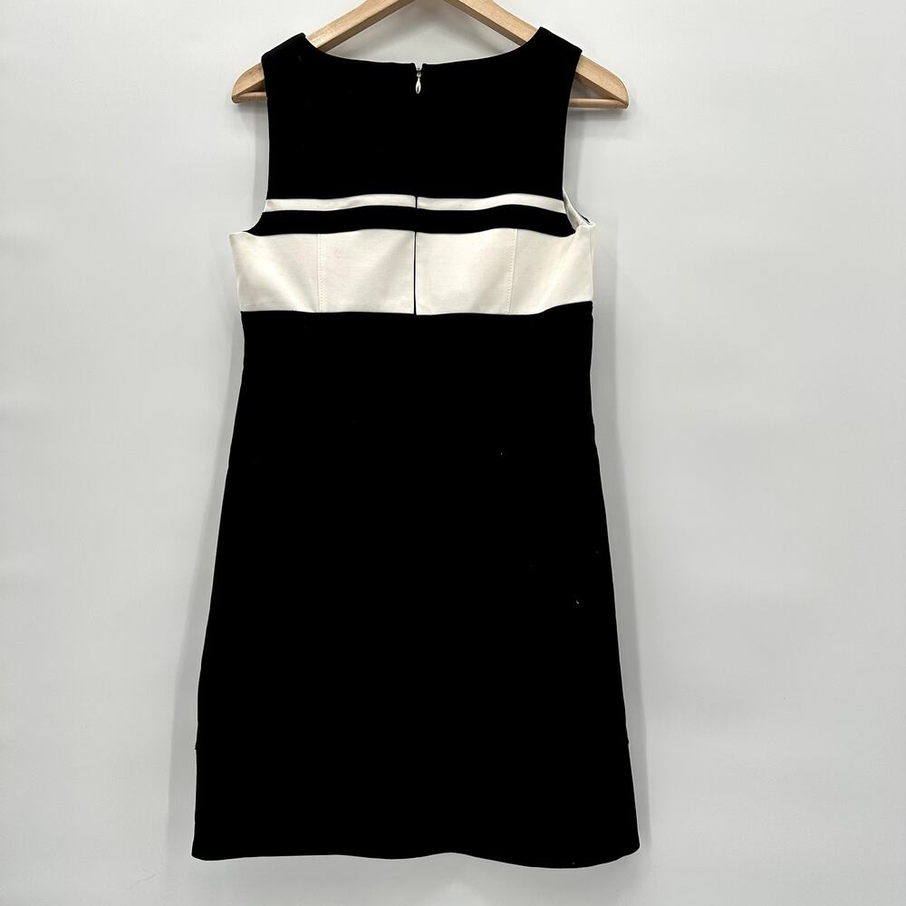 WHBM NWT Perfect Form Colorblock Shift Dress in Black/White // 2 - Picture 3 of 11